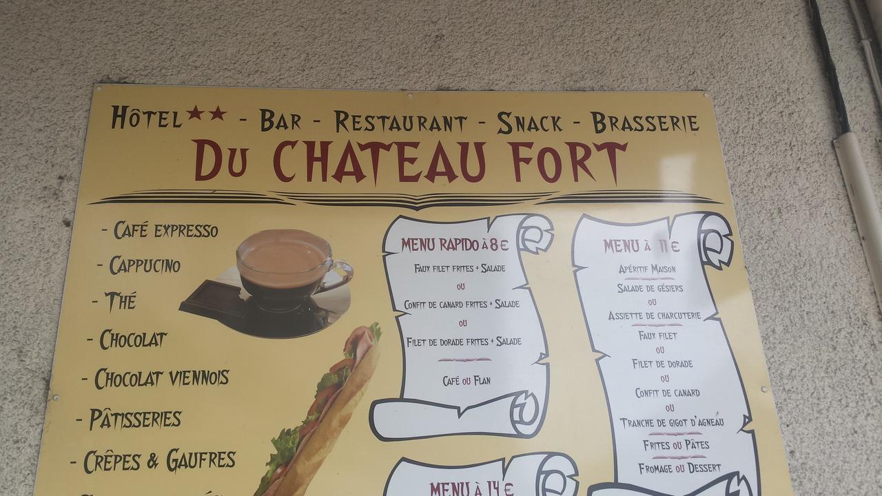 Du Château 2*